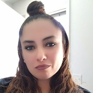 Meet your Posher, Renee